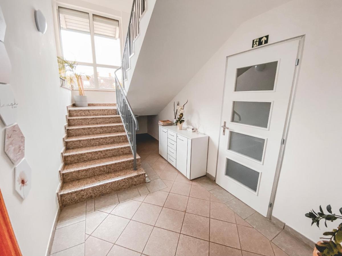 Villa Tara Buek Екстер'єр фото
